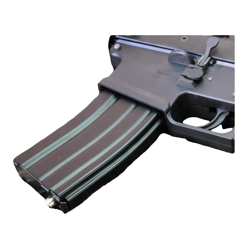 Chargeur GBBR type M4 équipé de la valve HPA Balystik EU, inséré dans une réplique