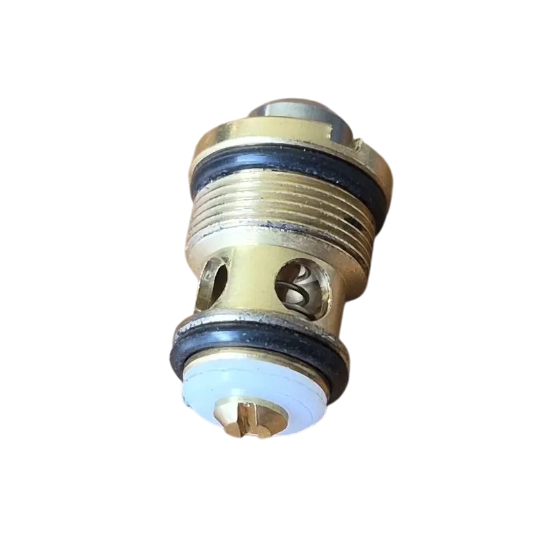 Valve de percussion CO2 Poseidon, vue de trois quarts côté tête à joint blanc