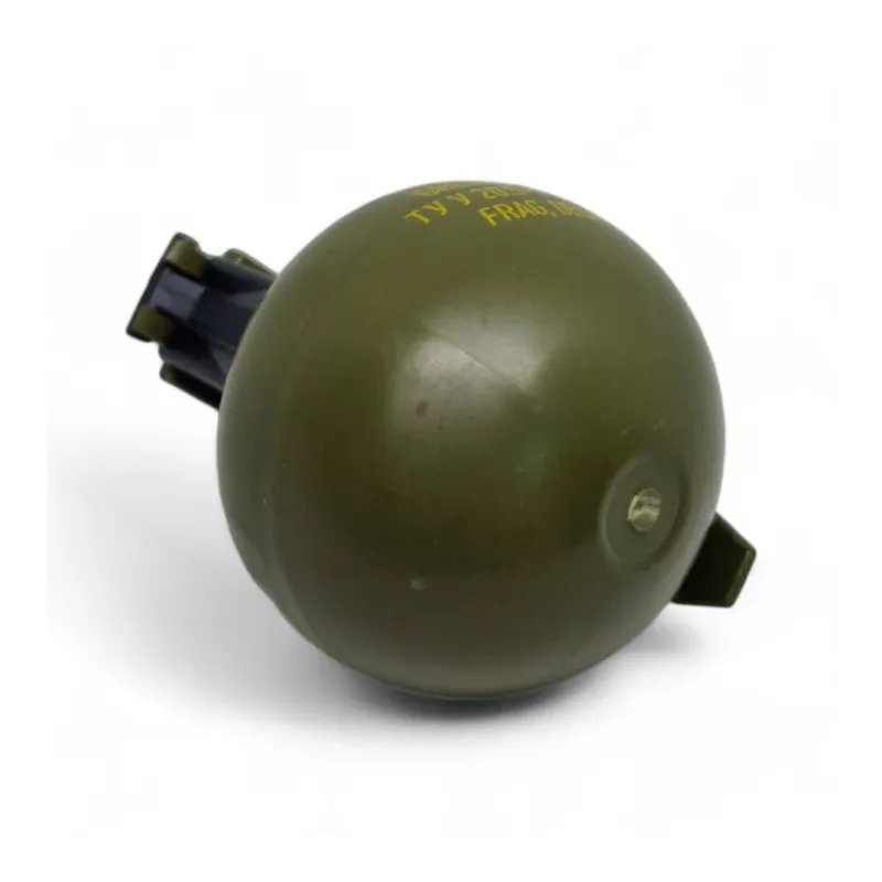 Grenade Pyrosoft P-67-M NATO vue côté culot du corps sphérique vert olive