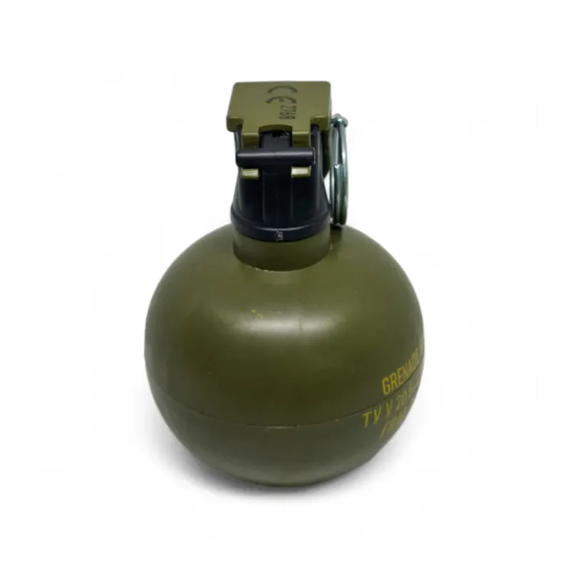 Grenade Pyrosoft P-67-M NATO debout, vue côté levier marqué CE