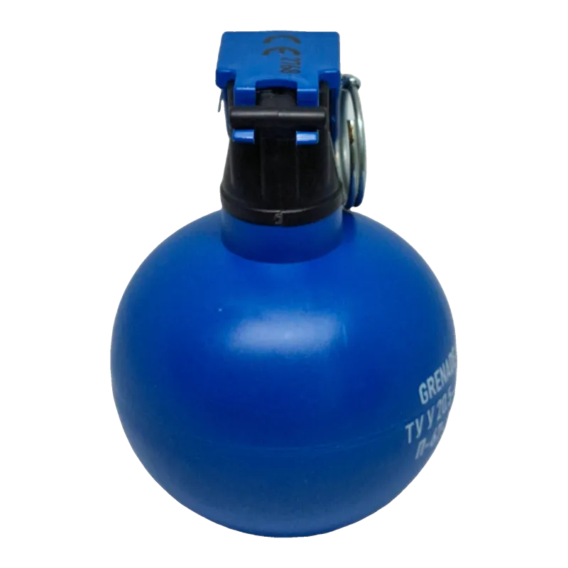 Grenade d'entraînement Pyrosoft P-67 bleue, vue de dos sur la tête d'allumage marquée CE