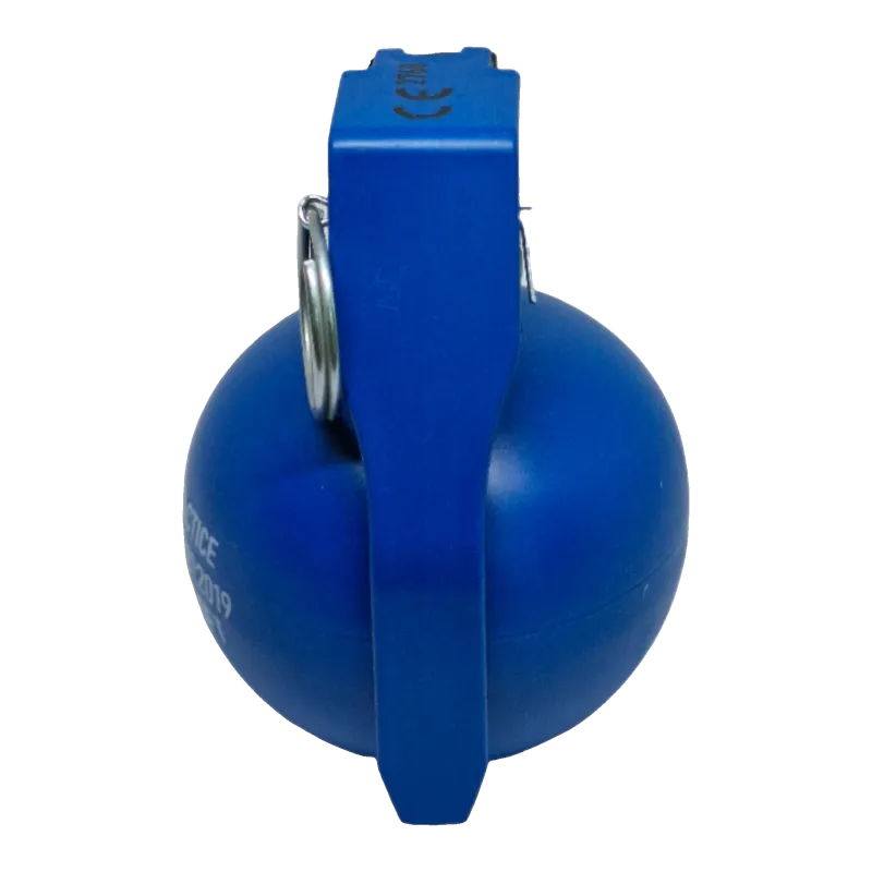 Grenade d'entraînement Pyrosoft P-67 bleue, vue de face sur le levier marqué CE