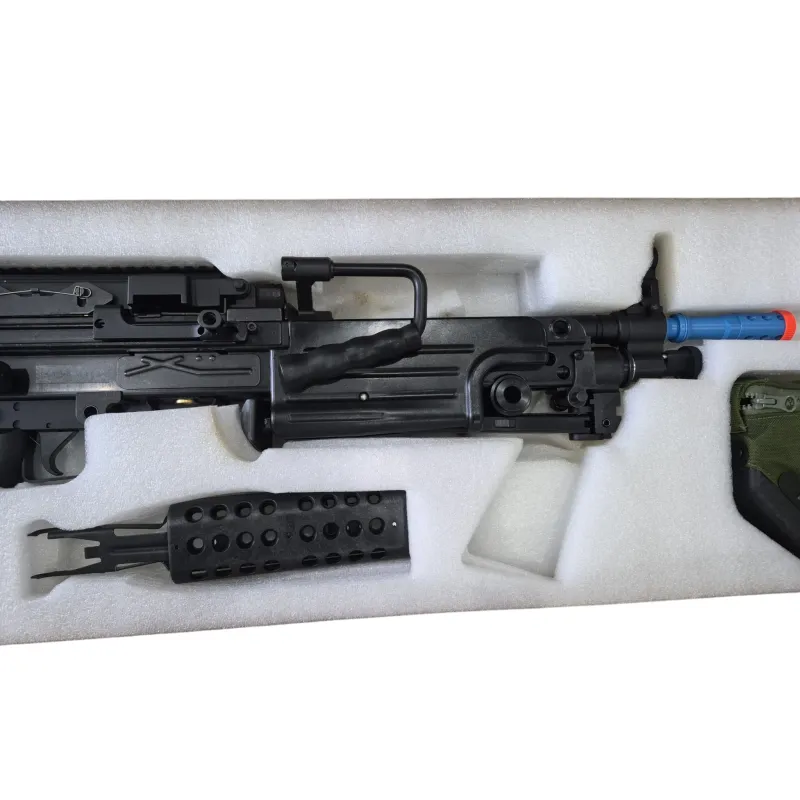 Minimi G&P version armée de terre, cache-flamme bleu à embout orange et poignée de transport