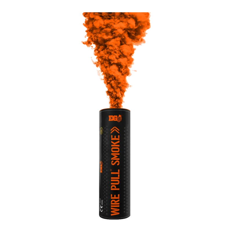 Fumigène Enola Gaye WP40 orange en fonctionnement, fumée orange sortant du dessus