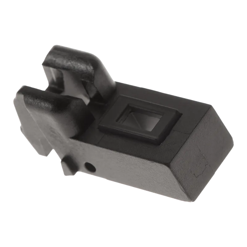 Lèvre de chargeur Action Army AAP-01 avec joint en place, vue de trois quarts arrière