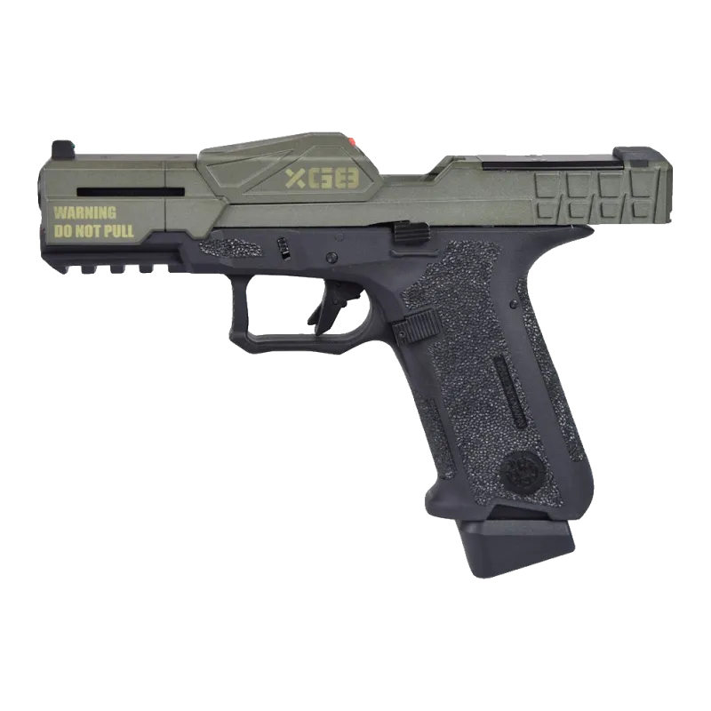 Poseidon x CSI XO-P1 noir et vert, culasse ouverte : seule la partie arrière recule