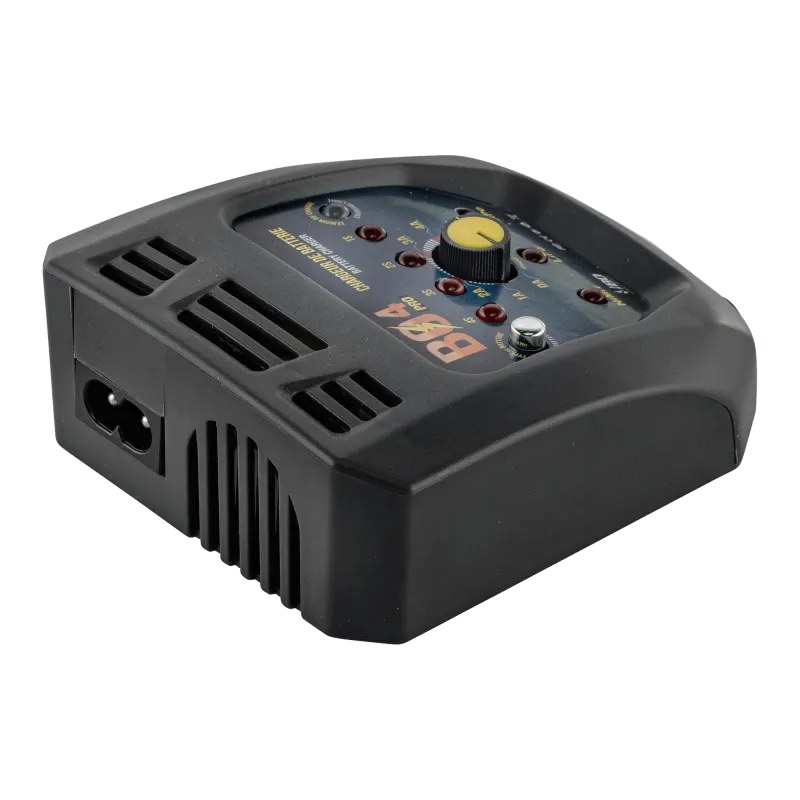 Chargeur BO Manufacture BO4 Pro, vue arrière gauche avec prise secteur