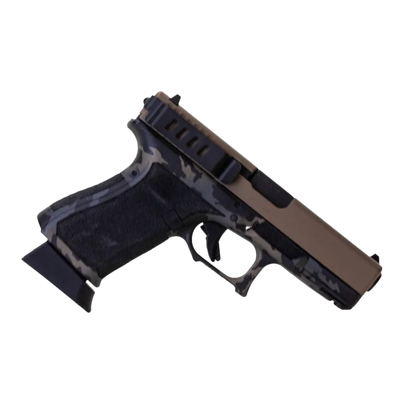 Clip ceinture Techna Clip monté sur la culasse d'un pistolet Glock, vue de profil