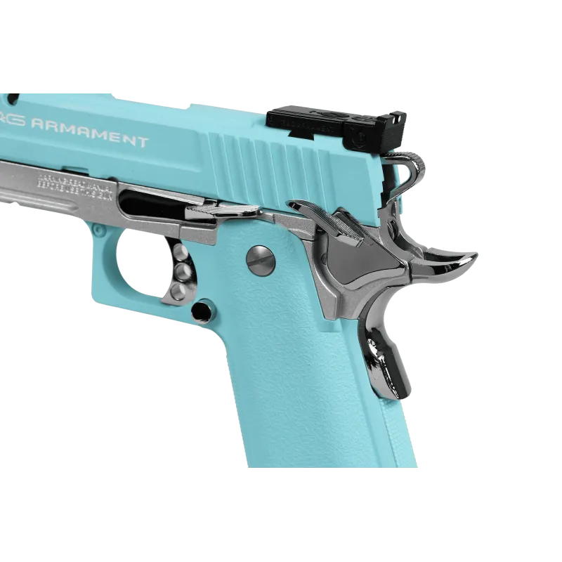 Détail de la queue de détente, du chien et de la sûreté chromés du G&G GPM1911 CP Macaron Blue
