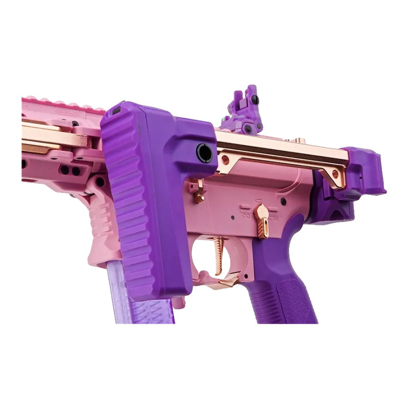 Crosse violette de la G&G FAR 9 Rose rabattue sur le côté gauche de la carcasse