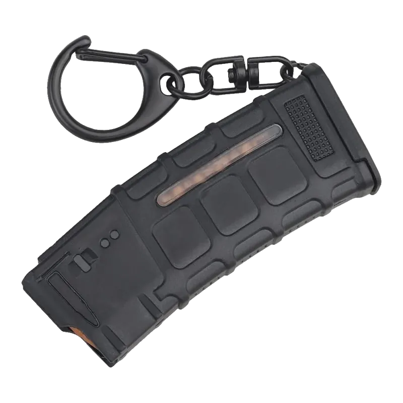 Porte-clés Tactical Ops PMAG noir vu de côté avec fenêtre transparente, embase texturée, chaîne et clip noir
