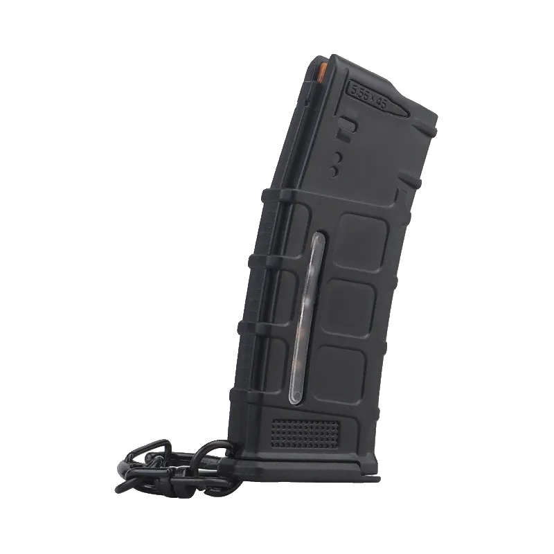 Porte-clés PMAG noir Tactical Ops vu de face : fenêtre, marquage 5.56x45 et chaîne en bas