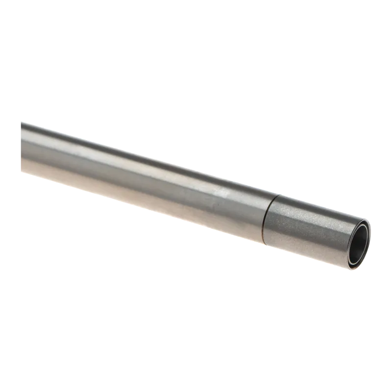 Gros plan sur l'extrémité élargie du canon Maple Leaf Crazy Jet 290 mm côté bouche