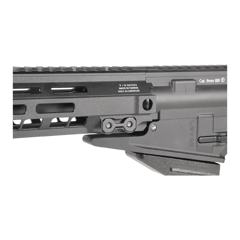 Réplique à gaz G&G LevAR 15 noire, détail du garde-main M-LOK et des marquages