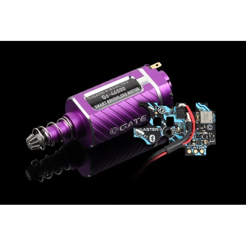 Moteur Gate G5 Plus violet avec une carte Aster II Bluetooth posée devant
