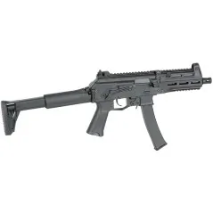 WE06 WELL AEG Noir en situation d'engagement rapproché CQB en partie airsoft indoor