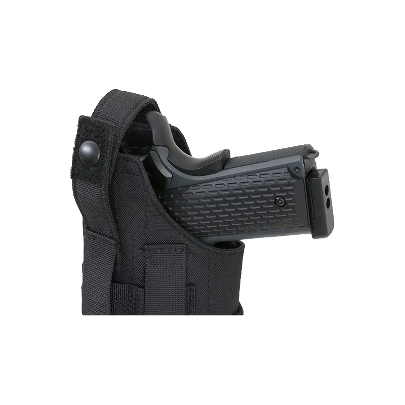 Holster universel MOLLE 8Fields noir, gros plan sur la sangle de maintien au-dessus du pistolet