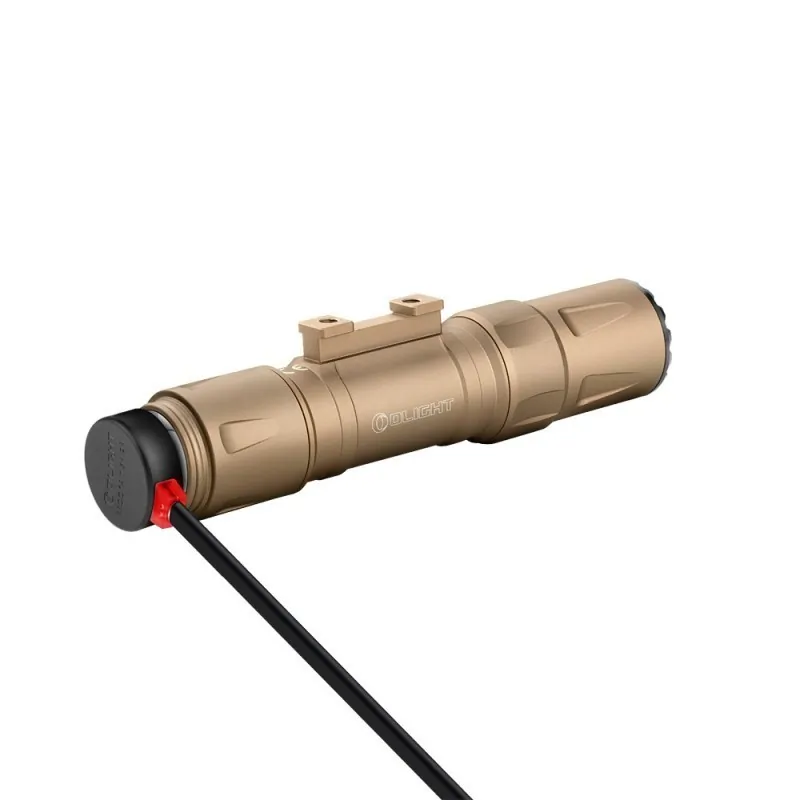 Olight Odin S tan en charge, câble magnétique sur le culot