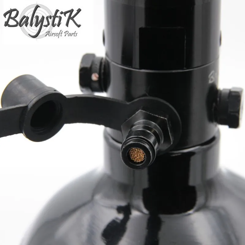 Preset HP de la bouteille HPA BALYSTIK, gros plan sur la valve de remplissage et son bouchon