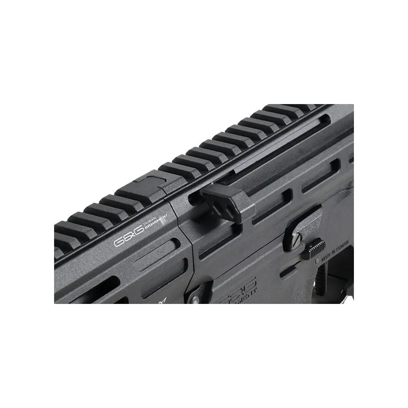 TR80 G&G Armament AEG Noir en situation de tir de précision longue distance en partie airsoft outdoor