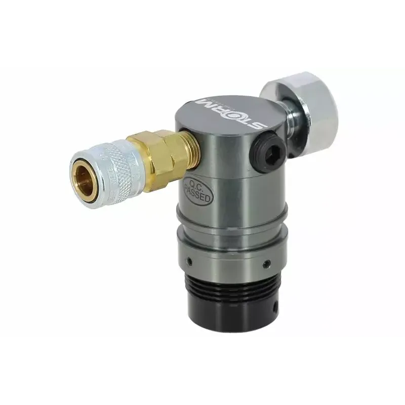 Régulateur HPA Wolverine Storm catégorie 5 gris, vue trois-quarts côté raccord rapide
