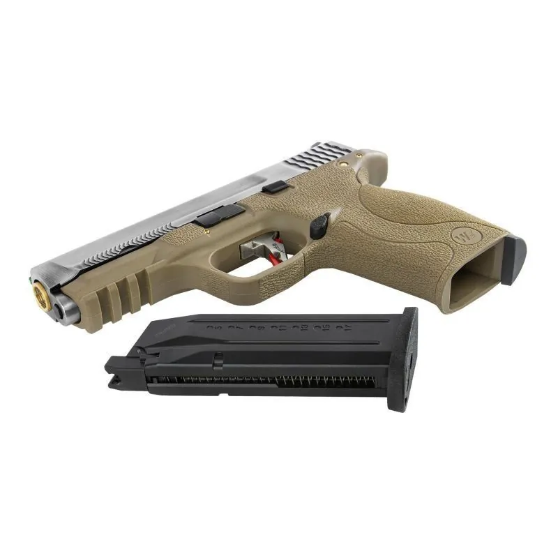 Pistolet GBB WE WET-05 SV tan et argent avec son chargeur retiré, vue de dessous